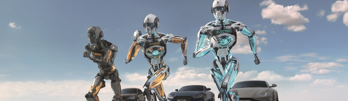 Három RobotQuartz robot fut el a háttérben álló autóktól